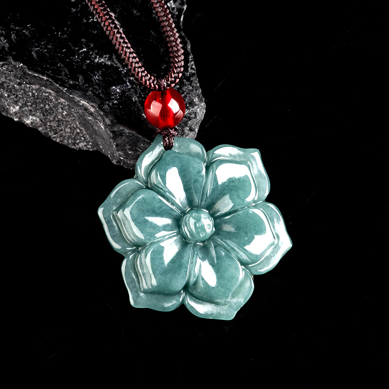 Burmese Jadeite Flower Pendant - Vintage Fashion Luxury 评论和价格