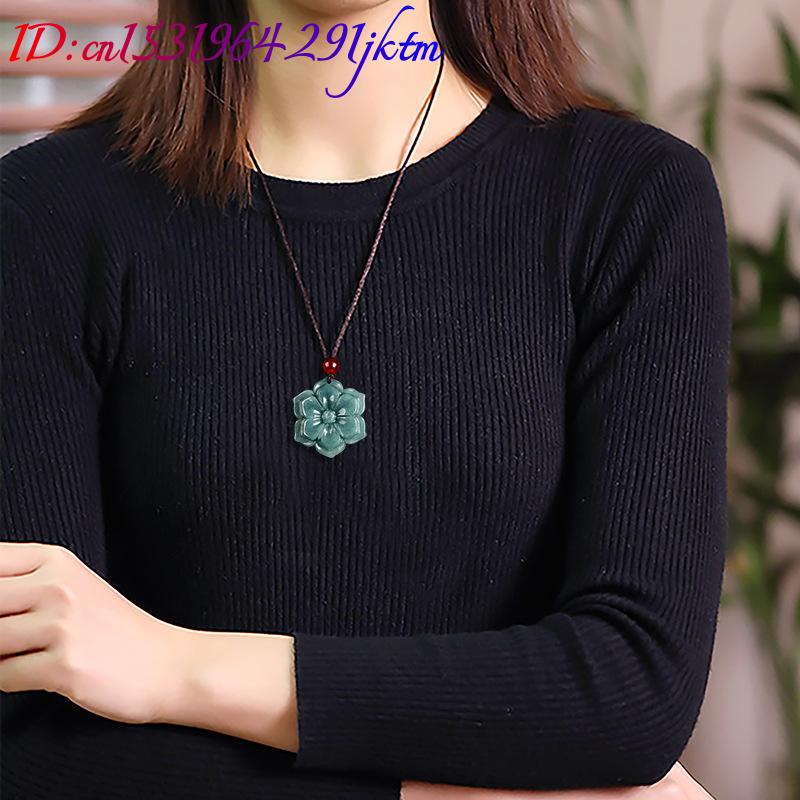 Burmese Jadeite Flower Pendant - Vintage Fashion Luxury 评论和价格