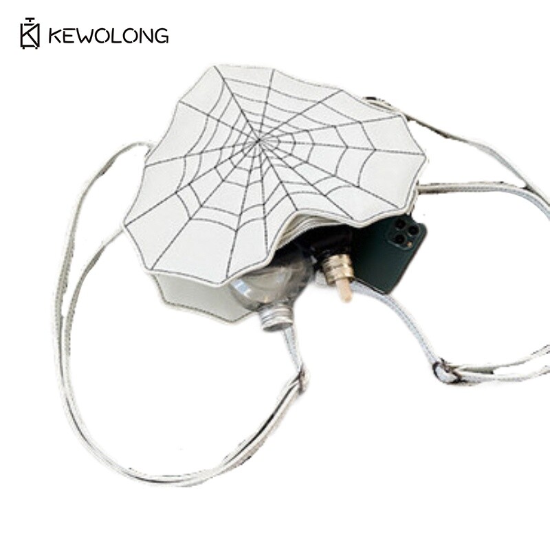 Gothic Bat Shape Shoulder Bag  - French Vintage Fashion 评论和价格